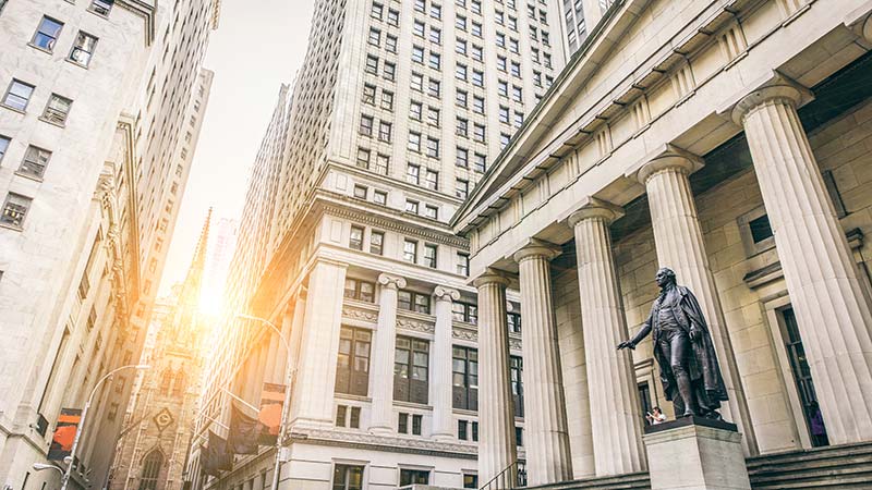 Facade of the Federal Hall with Washington Statue on the front, wall street, Manhattan, New York City